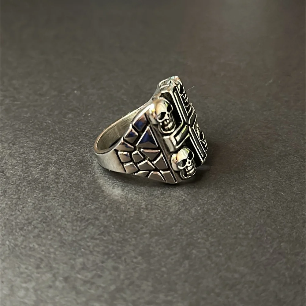 Stranger Things - Eddie Munson Inspired Ring - Men’s size 11 - Picture 3 of 6